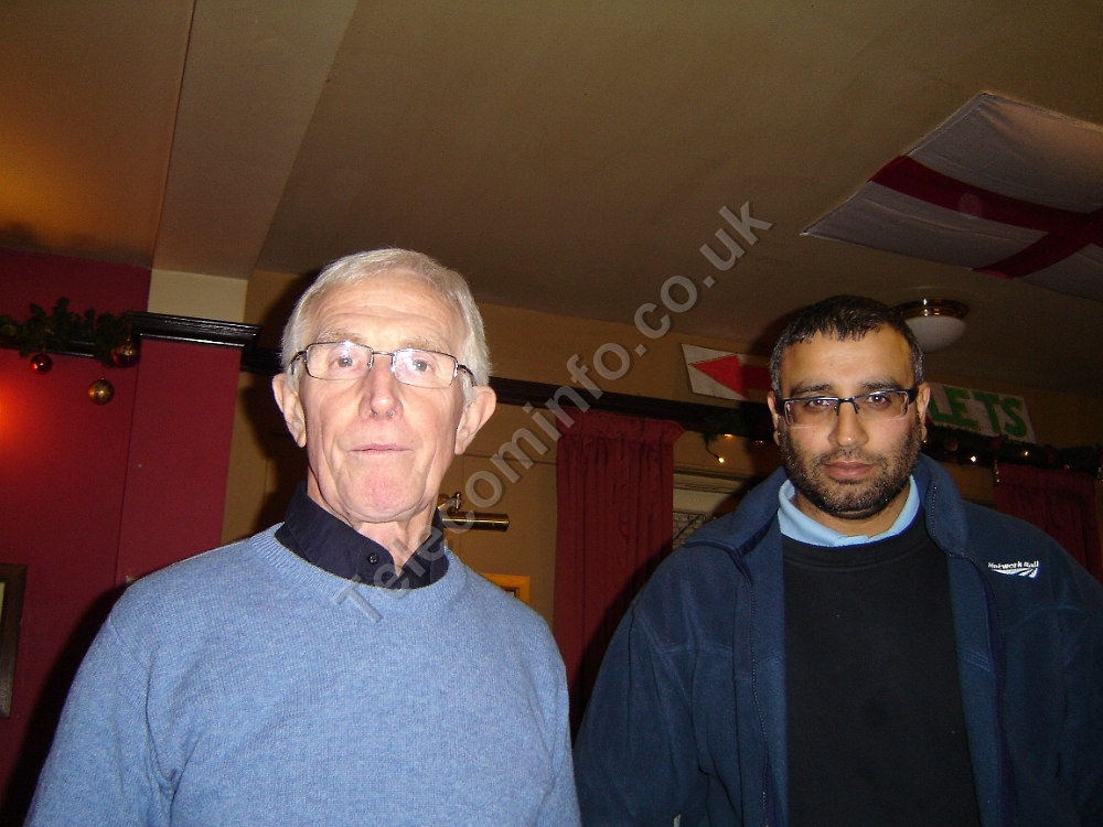 Cambridge S - T Drink 9-12-11 Earl of Derby 006